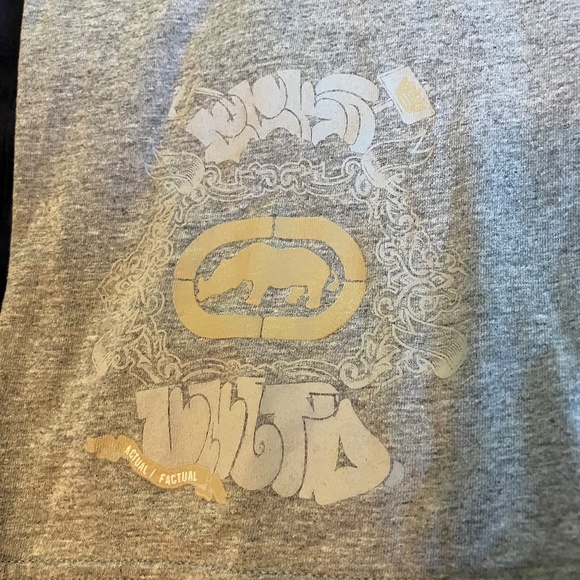 Ecko Unlimited Graffiti Tee in Large - Picture 8 of 9